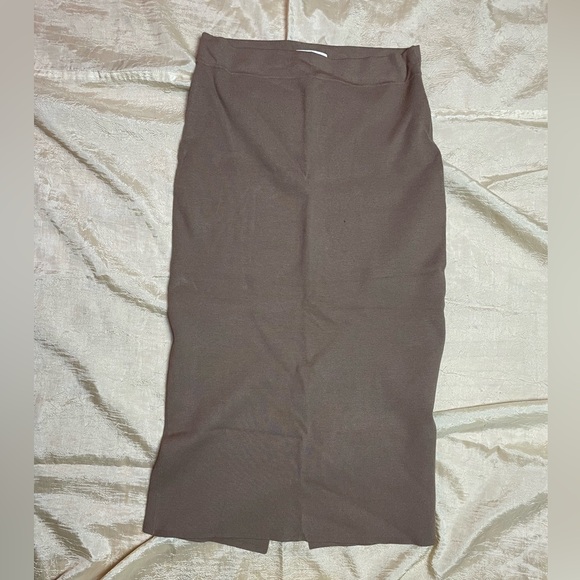 BABATON pencil skirt - Picture 2 of 2